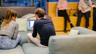4 étapes clés pour un processus de révision du contenu qui assure qualité et efficacité