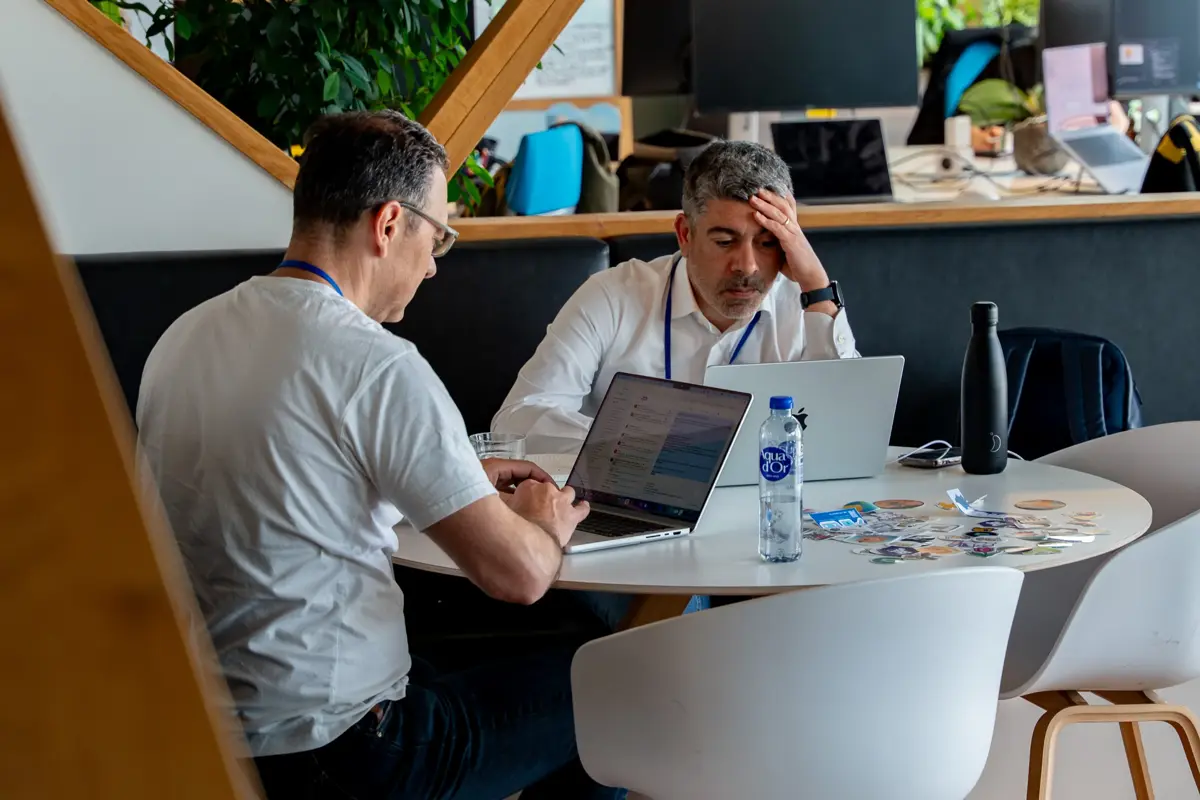 https://dam.bynder.com/transform/03b42829-b35c-4723-b9df-367ae92ed04d/hackathon-2026-rotterdam-office-pictures.jpg