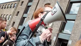 Een mondige nieuwe wereld: het verhaal achter merkactivisme en een veeleisend publiek