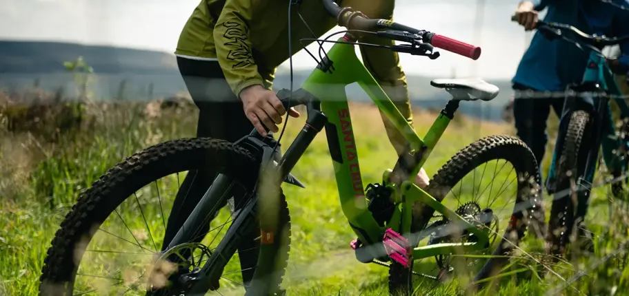 Customer spotlight: Santa Cruz Bicycles streamline PR and empower 200+ partners with Bynder