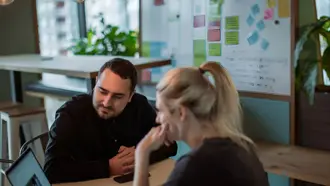 Brandfolder-Alternativen für 2023: Wie schneidet Brandfolder im Vergleich zu anderen DAM-Lösungen ab?