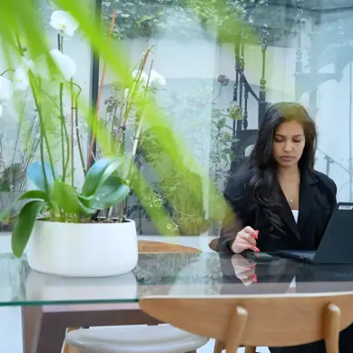 Bynder Customer Story: Schroders
