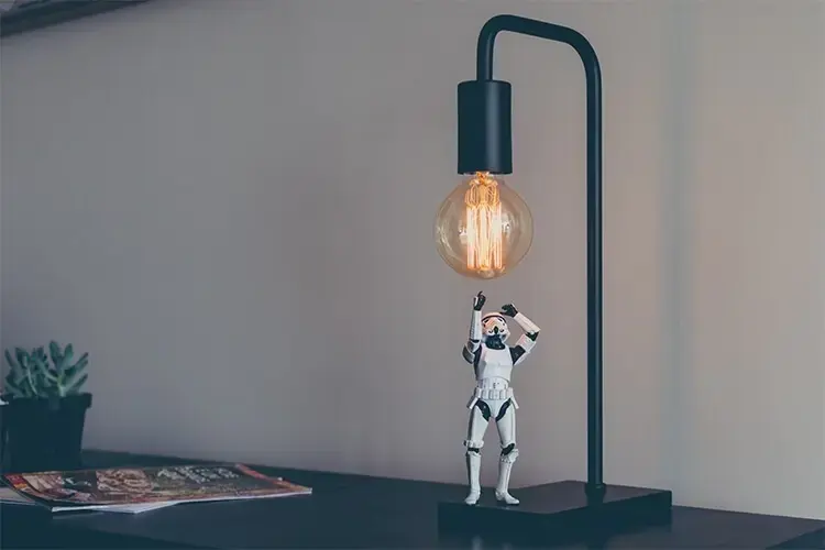 Blog Bynder Content 2018 May Free Content Marketing Tools Lightbulb