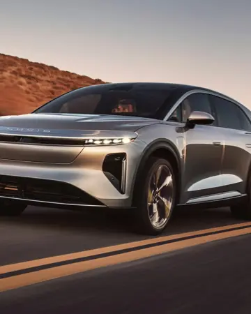 So optimiert Lucid Motors mit dem KI-gestützten DAM von Bynder seine <span class="TC-blue-500">Omnichannel-Erlebnisse im Einzelhandel</span>