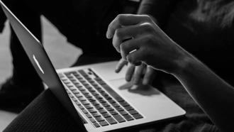 Bynder’s 'Human Touch' survey uncovers consumers opinions on the use of AI in content creation