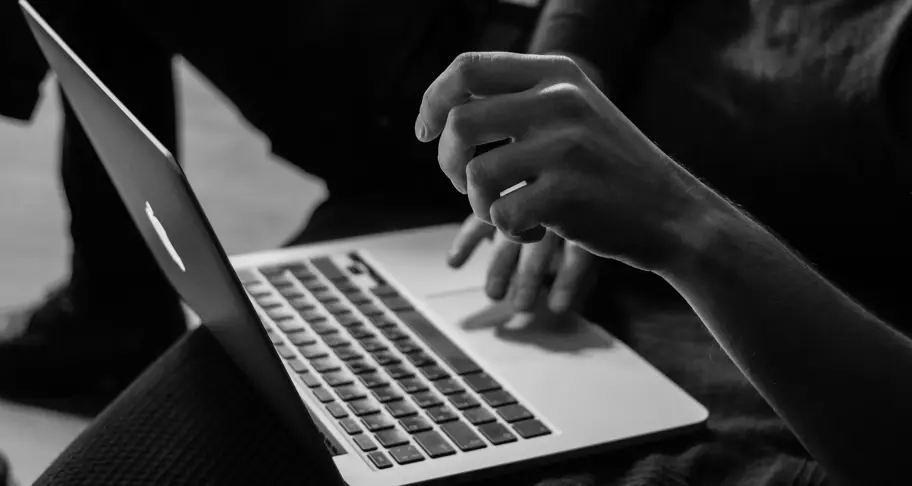 Bynder’s 'Human Touch' survey uncovers consumers opinions on the use of AI in content creation