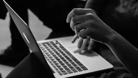 Bynder’s 'Human Touch' survey uncovers consumers opinions on the use of AI in content creation